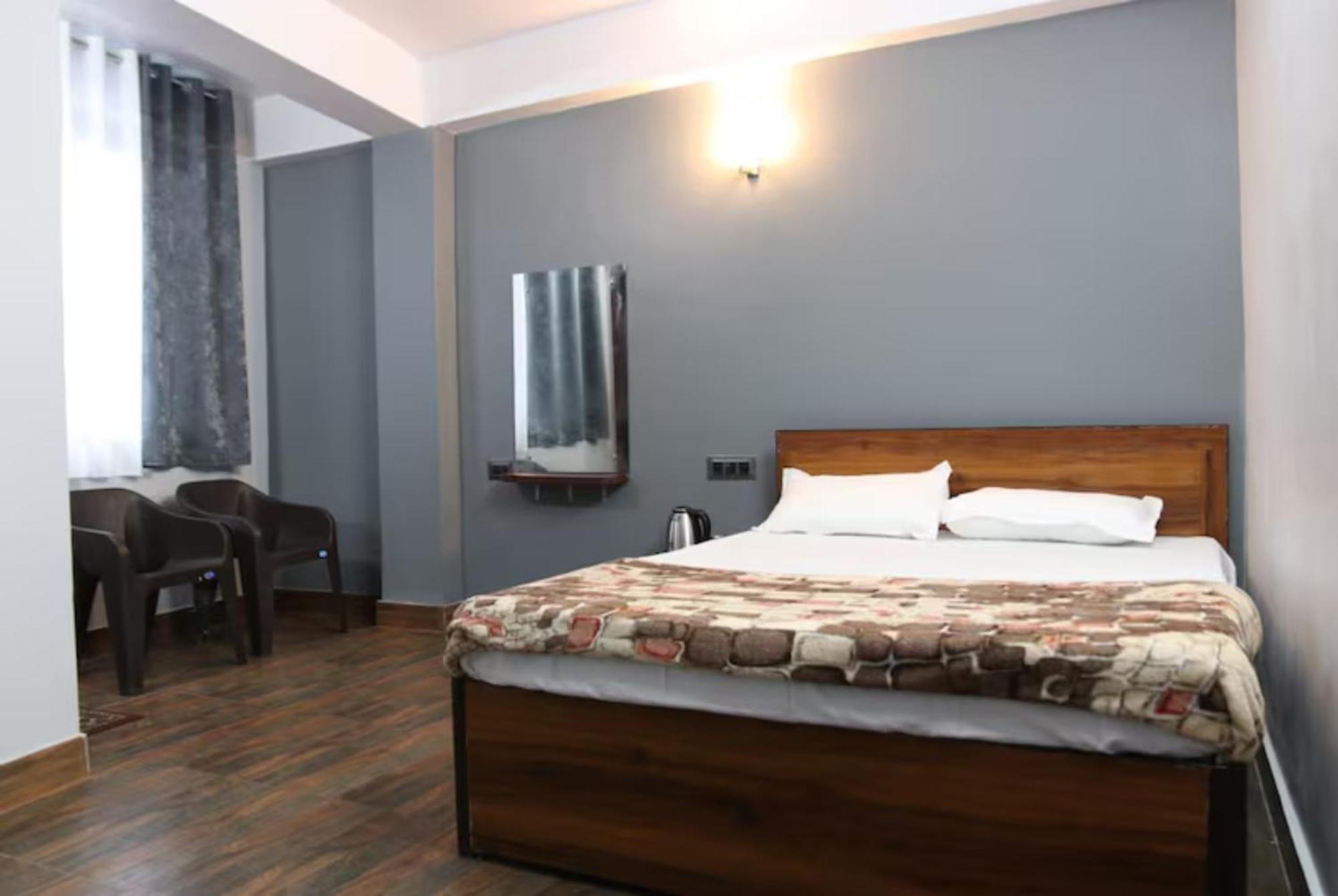 Hotel Pitstop Darjeeling - Excellent Service Recommended & Couple Friendly ภายนอก รูปภาพ